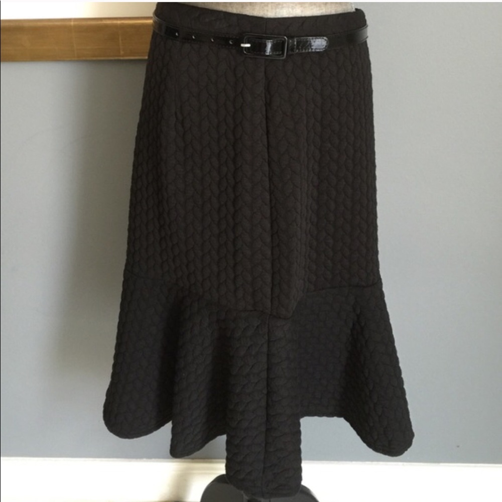 Sharagano Quilted Belted Skirt